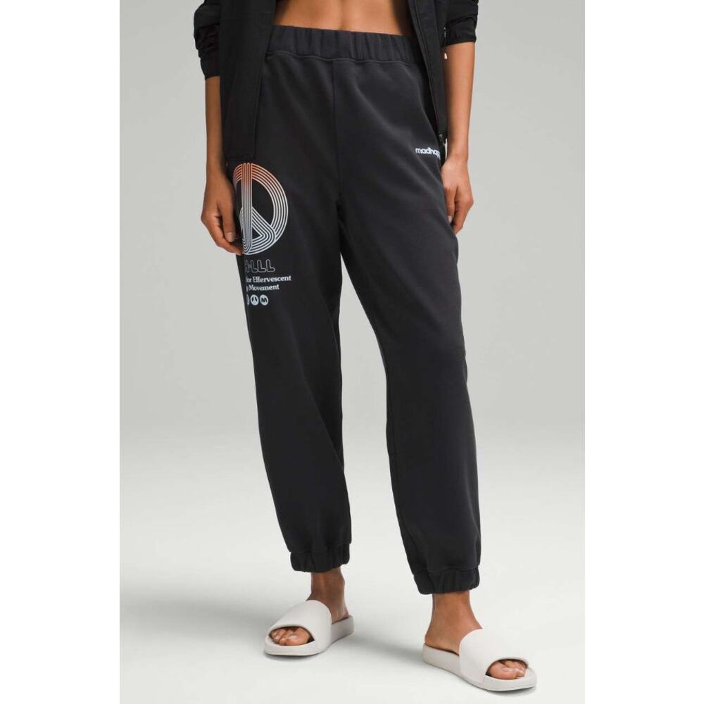 NWT Lululemon x Madhappy Relaxed High-Rise Jogger
Black 4 RARE ONLY ONE